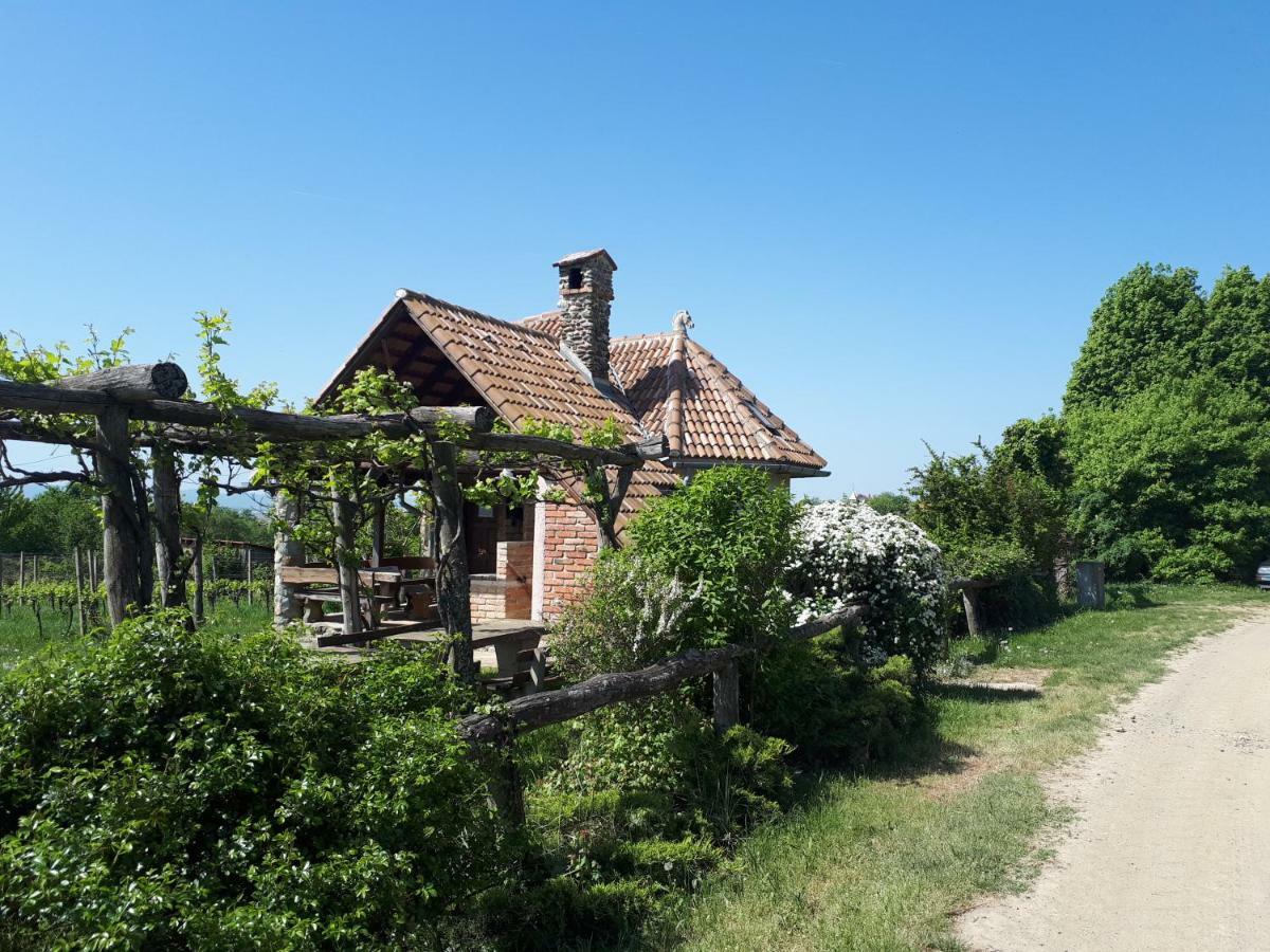 Robinson Vila Kitokret Kutjevo Екстериор снимка